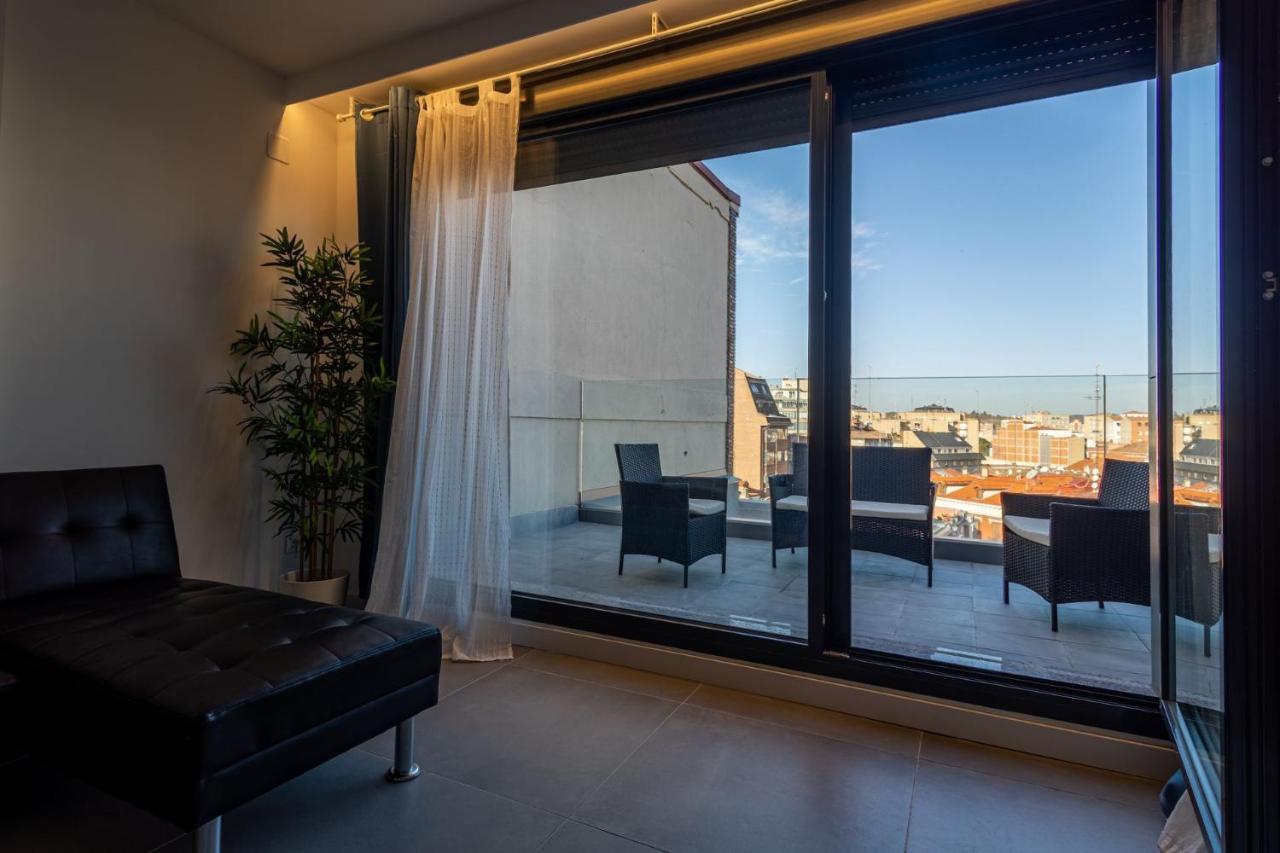 Edificio Santiago By Plaza Mayor Apartamentos Валадоид Екстериор снимка